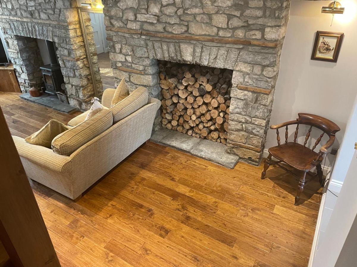 17 Eastgate Villa Cowbridge Exterior photo